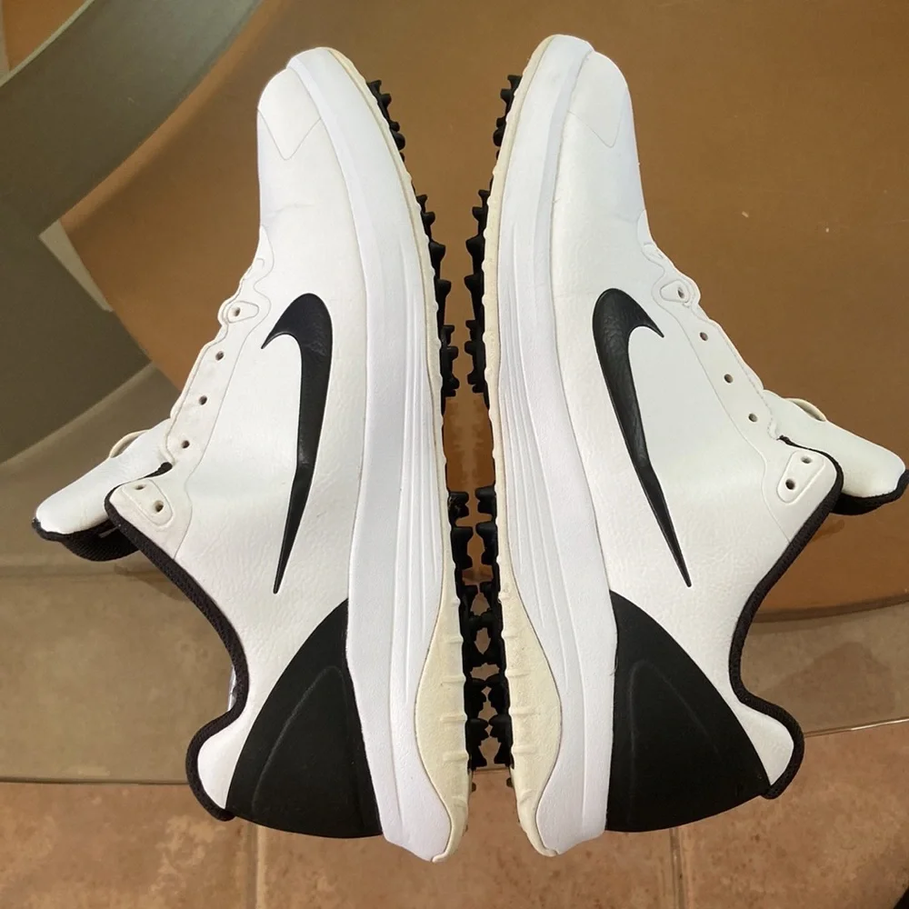 Nike golf shoes - Picture 4 of 8
